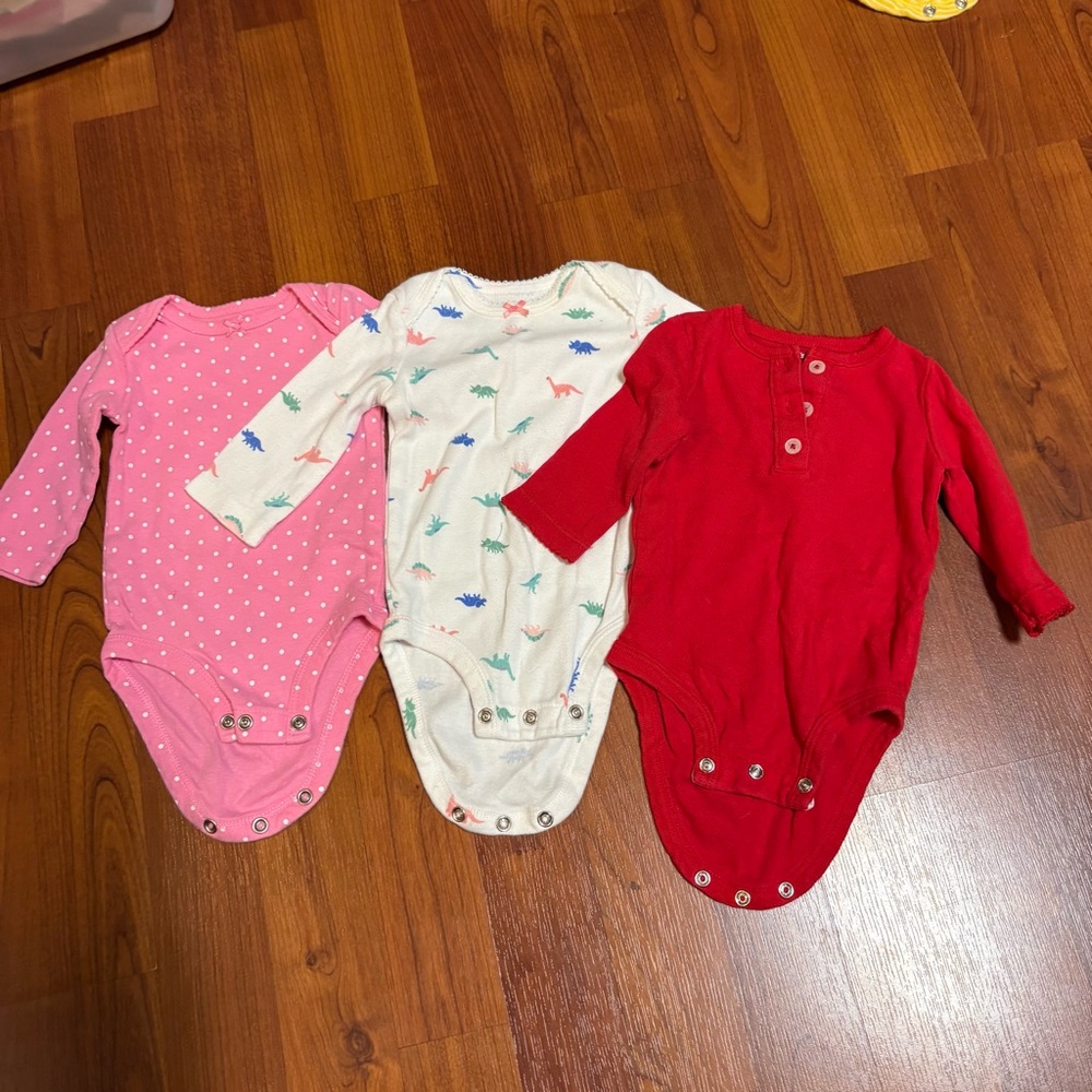 Carter’s Longsleeve Onsies 3 Month